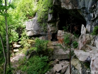 32501CrLe - Greig's Caves.JPG